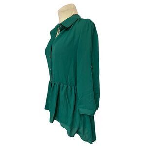 Papaya Women's Green Button Up Blouse with Peplum High Low Hem Size M